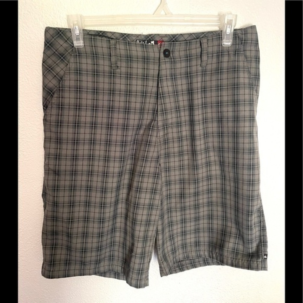 QUICKSILVER Gray check embroidered back logo casual flat front shorts size 34